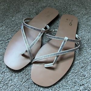 Women’s sandals